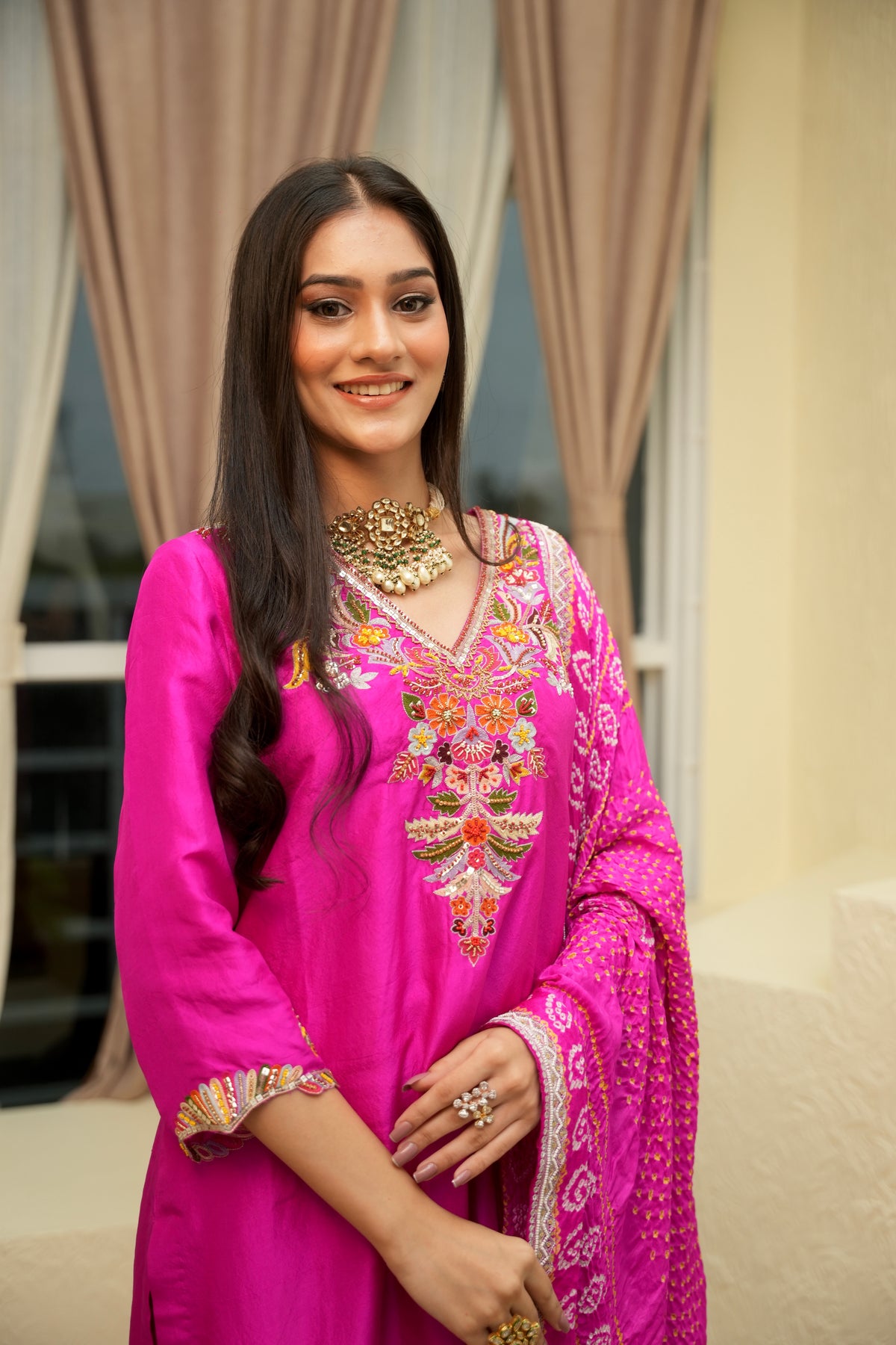 Gulabi Luxe Bandhani Dupatta
