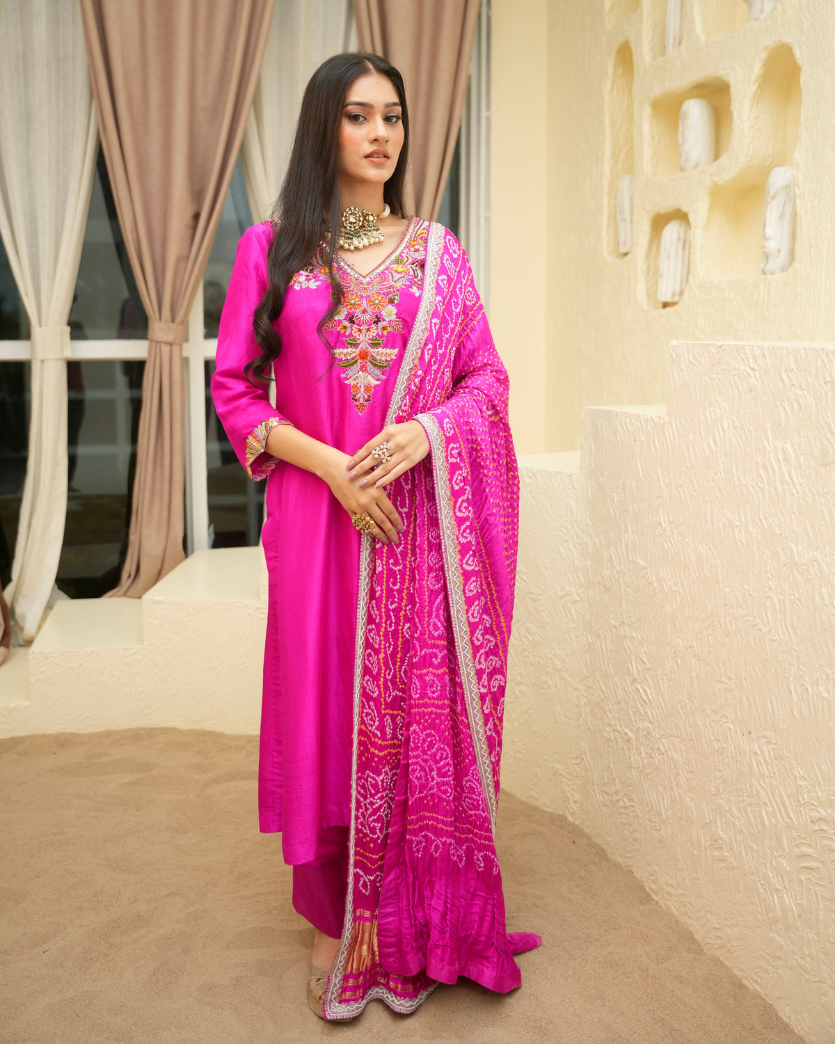 Gulabi Luxe Bandhani Dupatta
