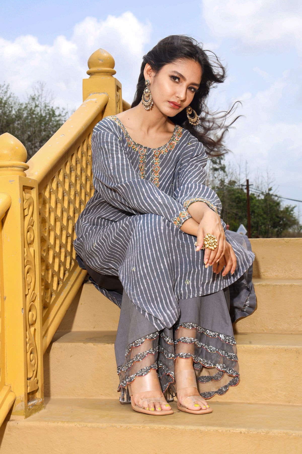 Grey Leheriya Set