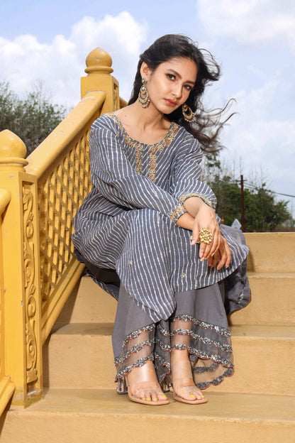 Grey Leheriya Set