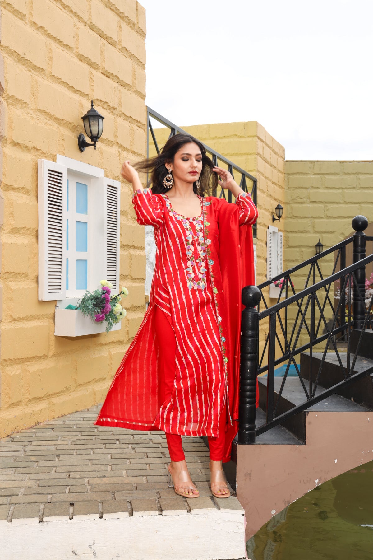 Red Leheriya Set
