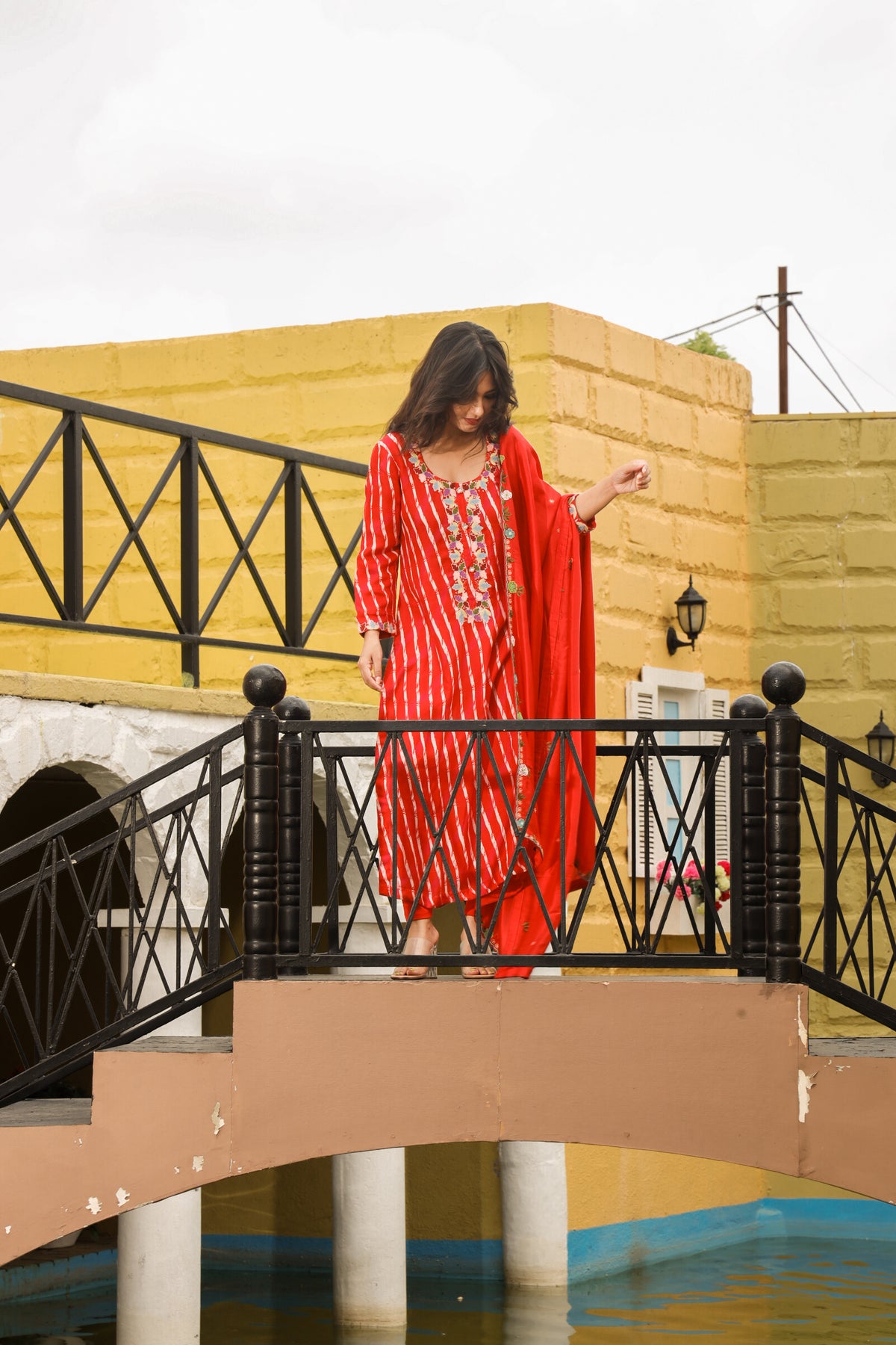 Red Leheriya Set